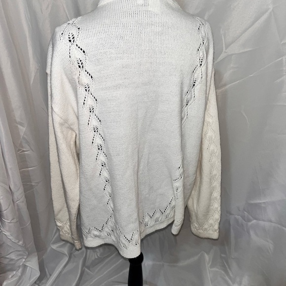 Carly Blake Elegant White Knit Cardigan Sz M Cozy Soft❤️ - Picture 2 of 4